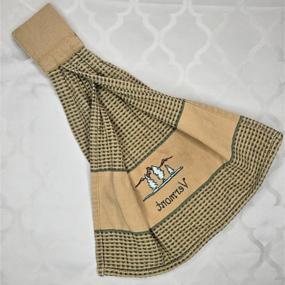 Vermont Themed Kitchen Towel Green & Tan Gingham Plaid Pattern